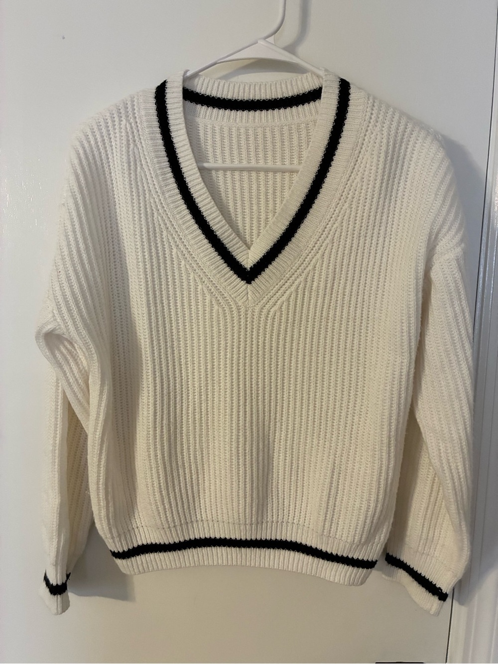 SHEIN White V-Neck Ribbed Sweater with Black Trim